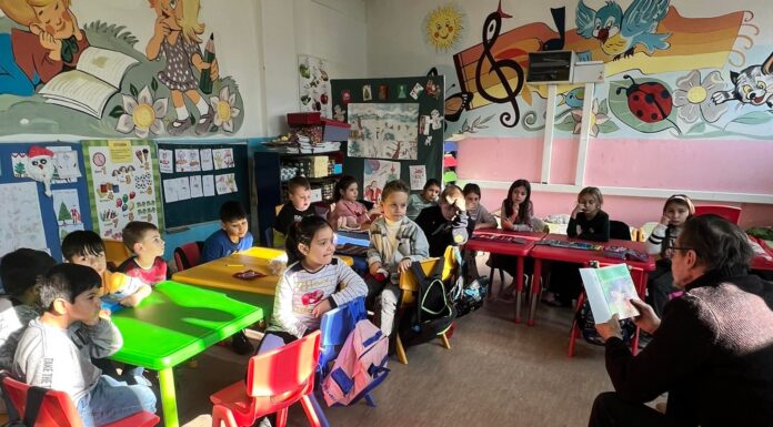 Книгата прозорец кон светот на фантазијата и стекнување на знаења